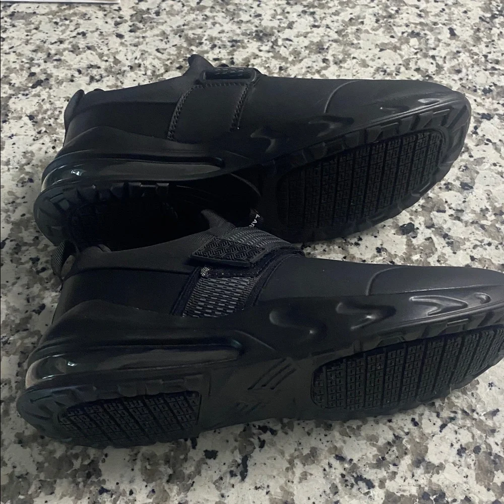 Brand: LARNMERN
LARNMERN Non Slip Kitchen Work Shoes Men C - Picture 3 of 9